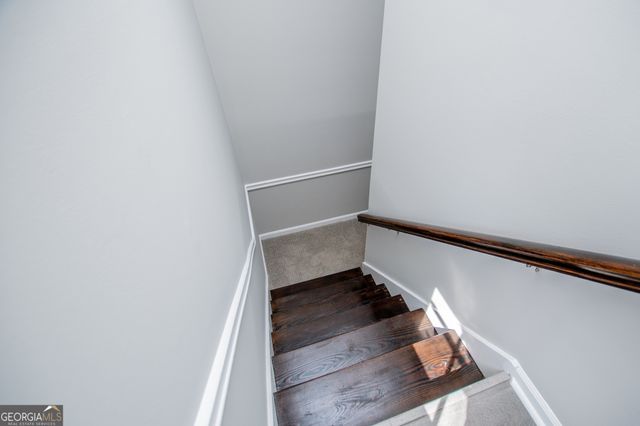 541 N White Street 11, Carrollton, GA 30117