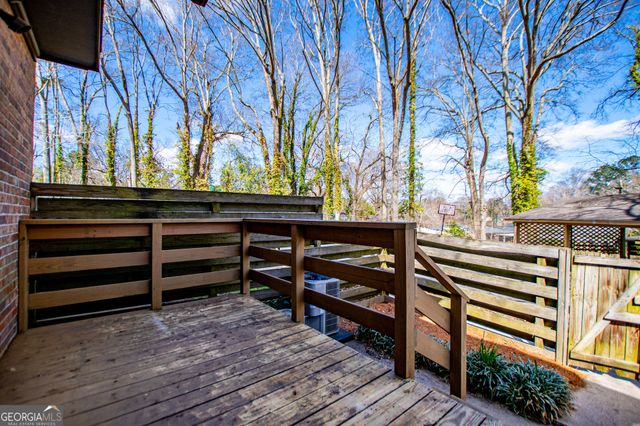 541 N White Street 11, Carrollton, GA 30117