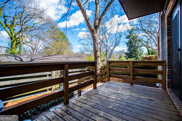 541 N White Street 11, Carrollton, GA 30117