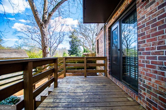 541 N White Street 11, Carrollton, GA 30117