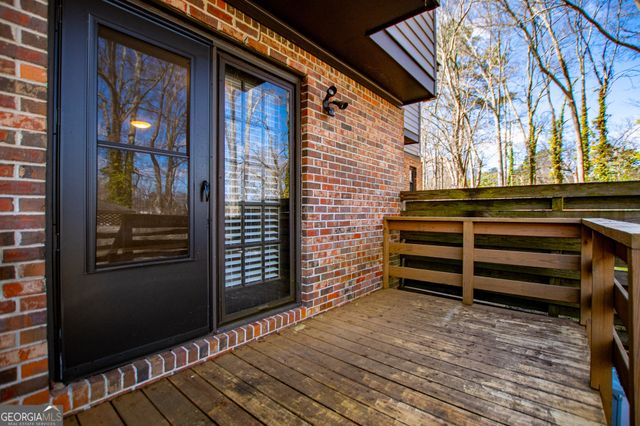 541 N White Street 11, Carrollton, GA 30117