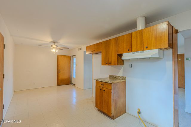 5840 BOBWHITE Avenue, El Paso, TX 79924