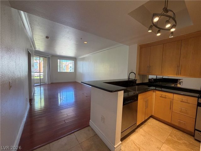 210 East Flamingo Road 126, Las Vegas, NV 89169