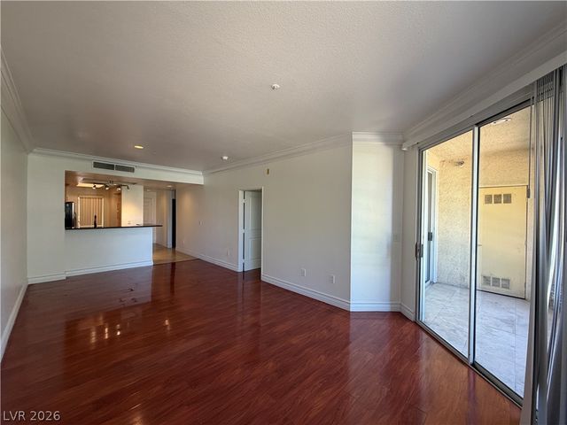 210 East Flamingo Road 126, Las Vegas, NV 89169
