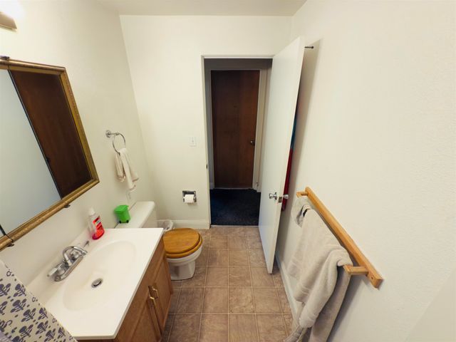 5724 N NEVADA St, Spokane, WA 99208