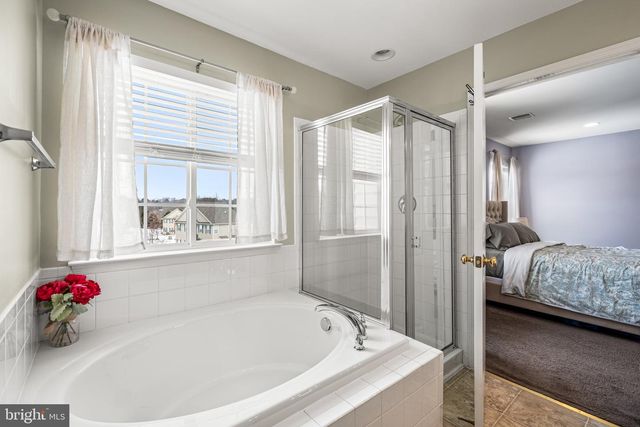 142 PENNS MANOR DR, Kennett Square, PA 19348