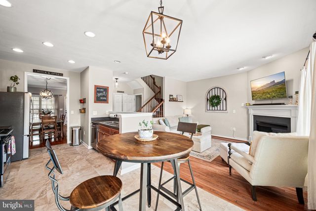 142 PENNS MANOR DR, Kennett Square, PA 19348
