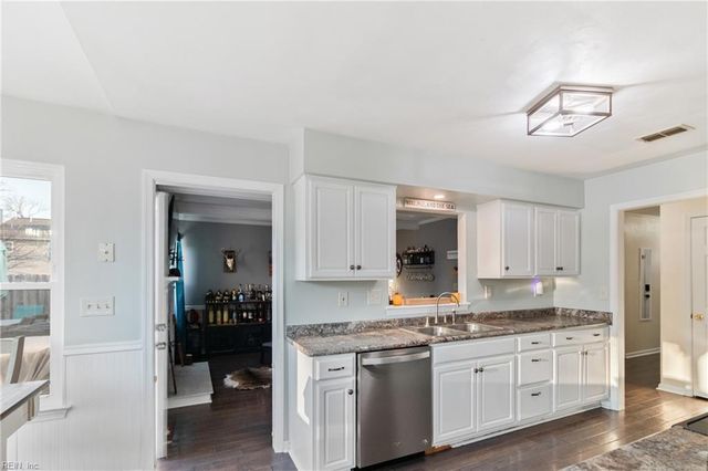 2525 Archdale DR, Virginia Beach, VA 23456