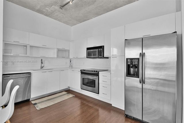 234 NE 3rd St 1802, Miami, FL 33132