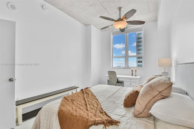 234 NE 3rd St 1802, Miami, FL 33132