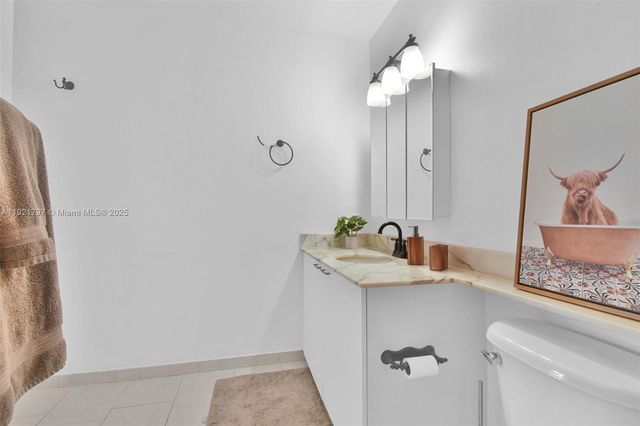 234 NE 3rd St 1802, Miami, FL 33132