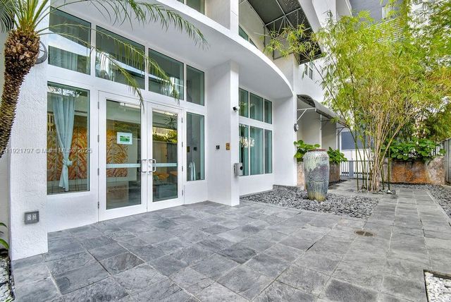 234 NE 3rd St 1802, Miami, FL 33132