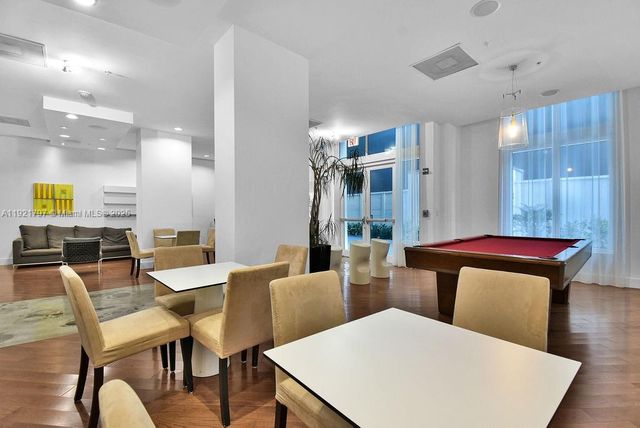 234 NE 3rd St 1802, Miami, FL 33132