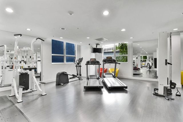 234 NE 3rd St 1802, Miami, FL 33132