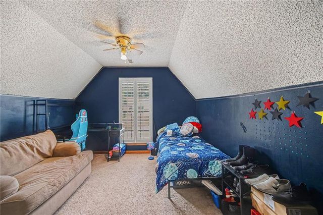 6301 N Quincy Avenue, Kansas City, MO 64119