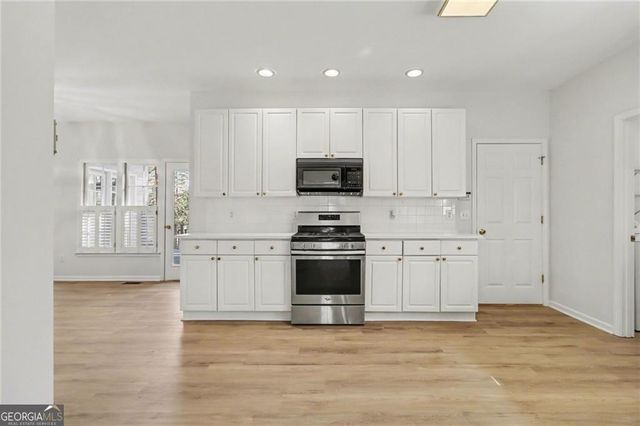 5085 Chapel Lake Circle, Douglasville, GA 30135