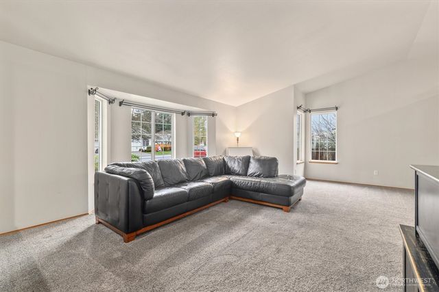 25873 175th Place SE, Covington, WA 98042