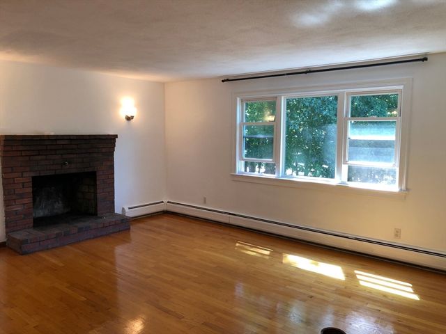 1195 Boylston St 1195, Newton, MA 02464
