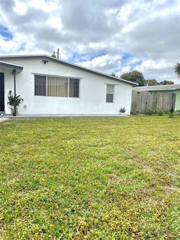 170 NE 60th St EFFICENCY, Oakland Park, FL 33334