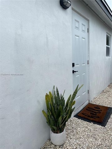 170 NE 60th St EFFICENCY, Oakland Park, FL 33334