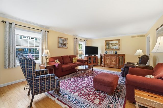 365 Highland Terrace, Kettering, OH 45429