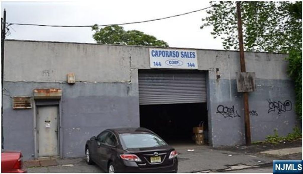 146 Emmet Street 144, Newark, NJ 07114