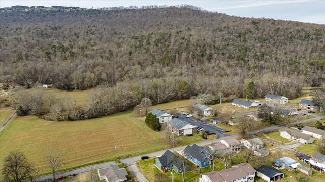 302 Cumberland Avenue, Jasper, TN 37347