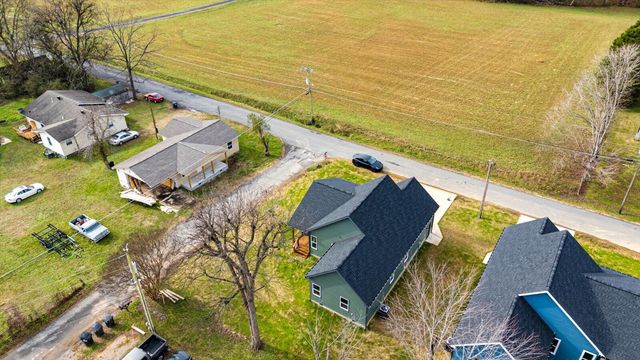 302 Cumberland Avenue, Jasper, TN 37347