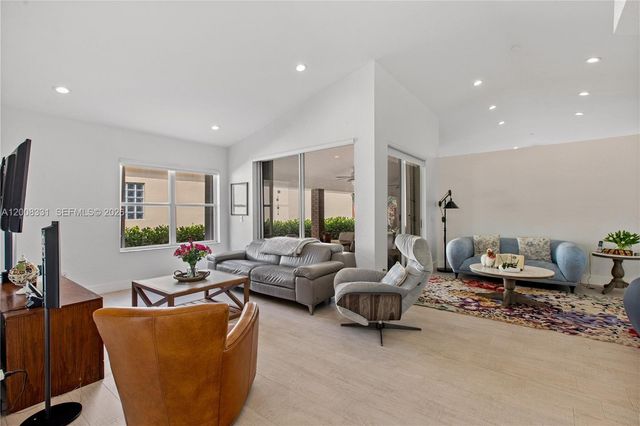 2973 NW 97th Ct 2973, Doral, FL 33172