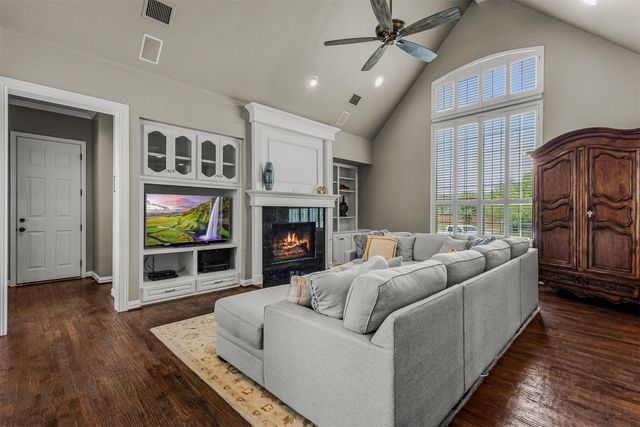 2221 Kings Pass, Heath, TX 75032