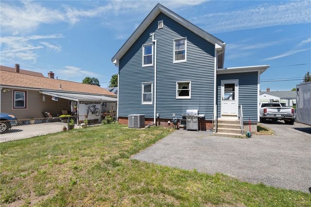 112 Owen Avenue, Pawtucket, RI 02860