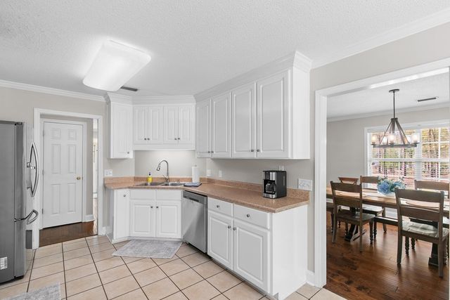 308 Golf View Dr, Dothan, AL 36301