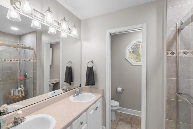 308 Golf View Dr, Dothan, AL 36301