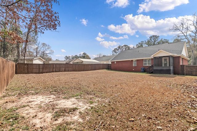 308 Golf View Dr, Dothan, AL 36301