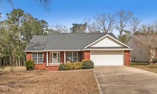 308 Golf View Dr, Dothan, AL 36301