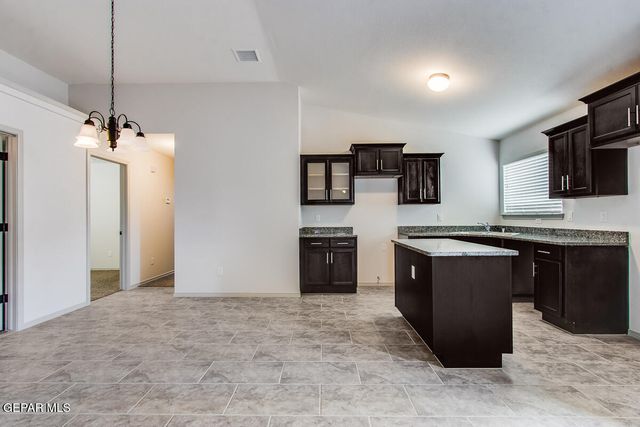 408 Kanza Avenue, Clint, TX 79836