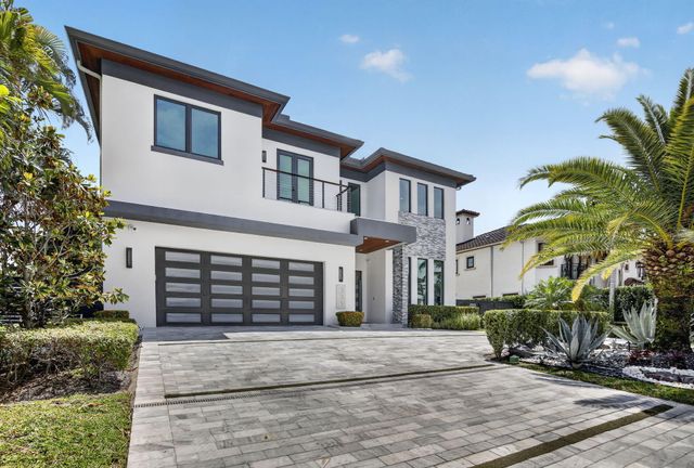 334 Isle Of Capri Drive, Fort Lauderdale, FL 33301