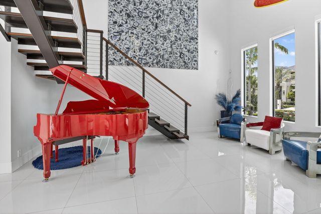 334 Isle Of Capri Drive, Fort Lauderdale, FL 33301
