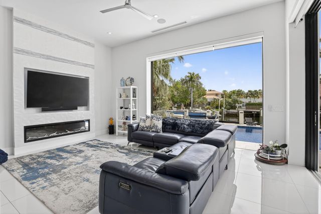 334 Isle Of Capri Drive, Fort Lauderdale, FL 33301