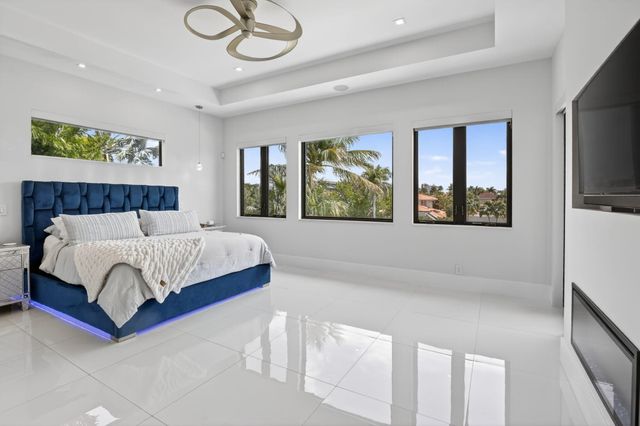334 Isle Of Capri Drive, Fort Lauderdale, FL 33301