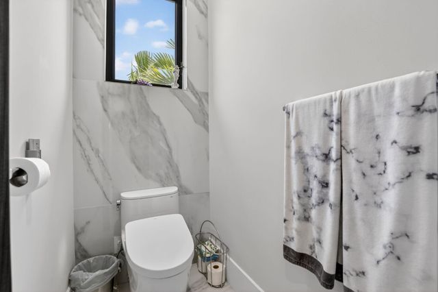 334 Isle Of Capri Drive, Fort Lauderdale, FL 33301