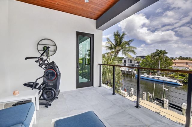 334 Isle Of Capri Drive, Fort Lauderdale, FL 33301