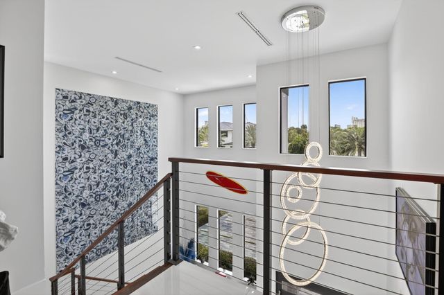 334 Isle Of Capri Drive, Fort Lauderdale, FL 33301
