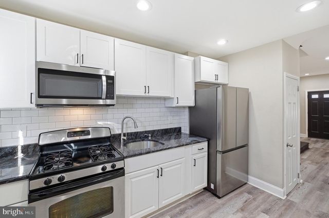 206 HILTON ST, Baltimore, MD 21229