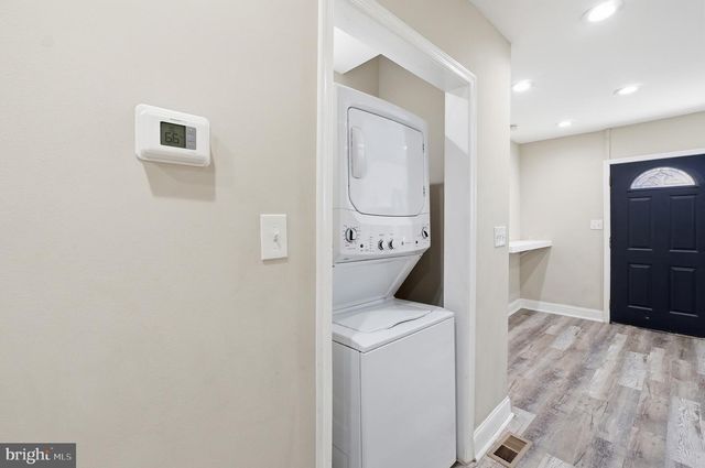 206 HILTON ST, Baltimore, MD 21229