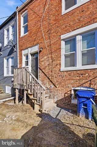 206 HILTON ST, Baltimore, MD 21229