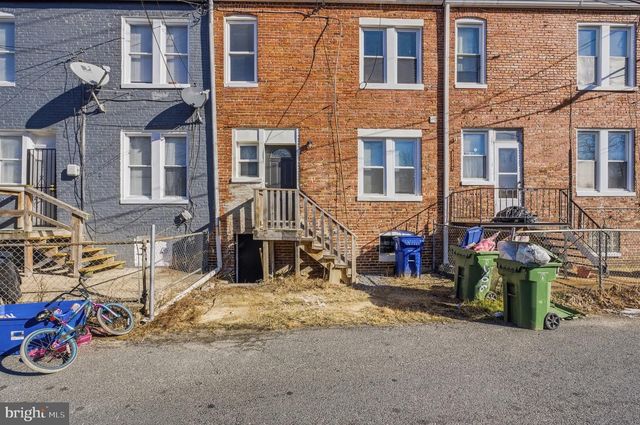 206 HILTON ST, Baltimore, MD 21229