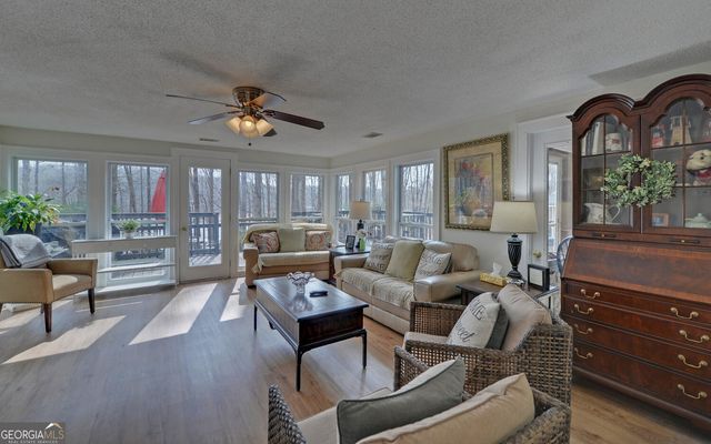 708 Knottywood Drive, Lavonia, GA 30553