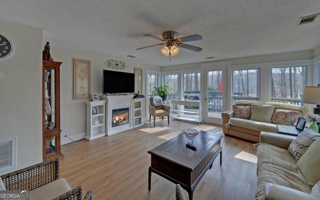 708 Knottywood Drive, Lavonia, GA 30553