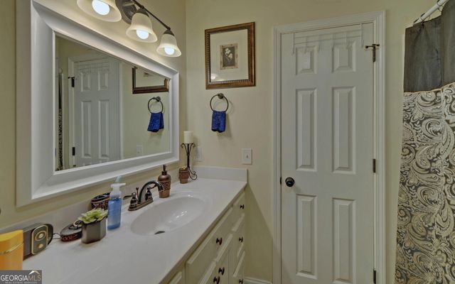 708 Knottywood Drive, Lavonia, GA 30553